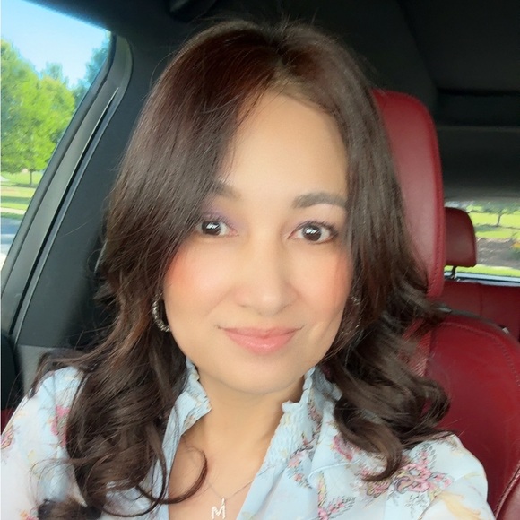 Meet your Posher, Mylene - Picture 2 of 2